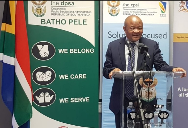 thedpsa's tweet photo. We must join forces as Public Servants to defend &amp; protect the integrity of the Public Service. We must never allow this great institution mandated to serve our people to sink &amp; thus unable to render effective &amp; efficient services to citizens. #ServiceDeliveryVisits #BathoPele https://t.co/wOW5rF9SWp