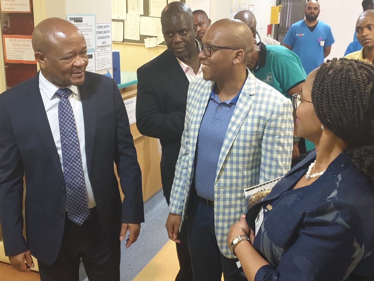thedpsa's tweet photo. We must join forces as Public Servants to defend &amp; protect the integrity of the Public Service. We must never allow this great institution mandated to serve our people to sink &amp; thus unable to render effective &amp; efficient services to citizens. #ServiceDeliveryVisits #BathoPele https://t.co/wOW5rF9SWp