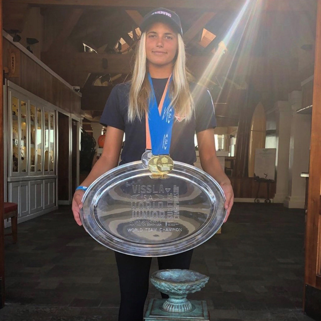 FLVS's tweet photo. As a competitive surfer, Zoe says that FLVS gives her flexibility to surf and travel. She’s been competing since she was 6 years old and recently won a silver medal at the 2019 ISA World Jr Championships! 🏄♀️ #StudentSpotlight #IAMFLVS https://t.co/OIXrXtbdKk