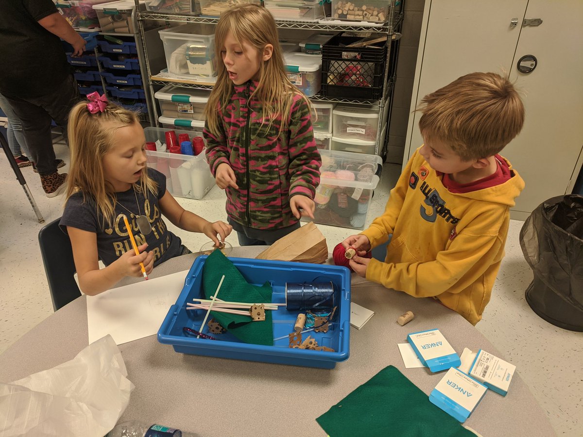 SCTammy1's tweet photo. Day One - Are you ready to be an engineer? #engineeringkids #innovation @bcsdschools @BeaglesCPE @missedmunds2CPE @bcsdinnovates https://t.co/bCdDTHKdUu