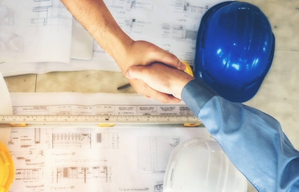 DsldLandMgmt's tweet photo. We're often in the market for managerial staff and office positions -- and more. If you're looking for your next landscaping or office job, fill out this form to get in touch. https://t.co/dETgg3O5in https://t.co/UfQEPYWGUJ