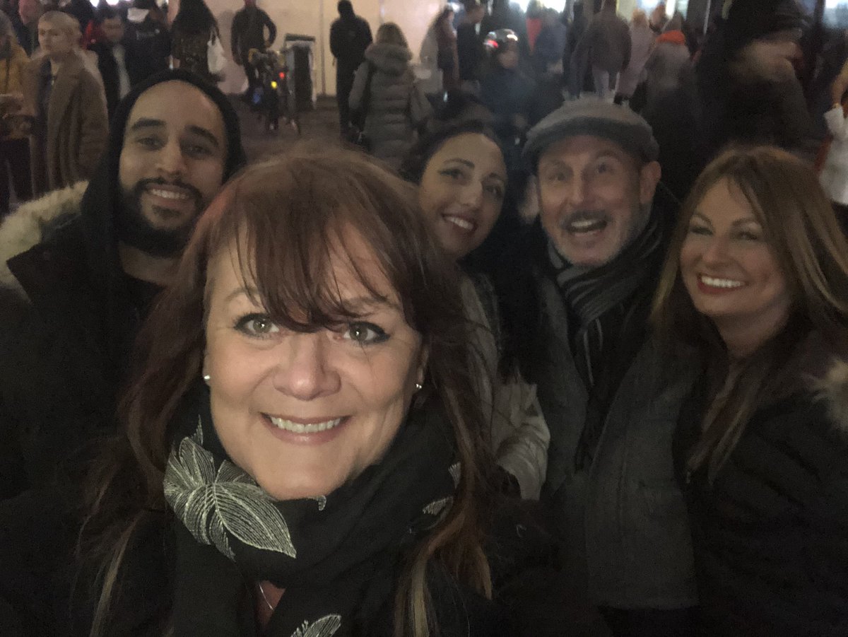 wickedladybiker's tweet photo. Never been happier this past month being back working at my old firm โค๏ธ #lovelondon #lovemygalpals #notjustcolleagues https://t.co/4UoVx4a7hJ