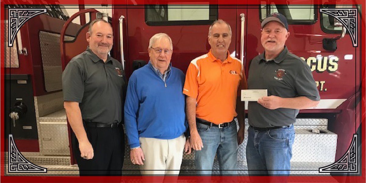 WhiteConst's tweet image. Our Glacier's Edge Wind Farm team donated $5,000 to the Marcus, IA Fire Dept to go towards the building of their new fire station. We are thankful for the ability to help the communities where we work. It was an honor to donate to a group of men and women who help others daily.