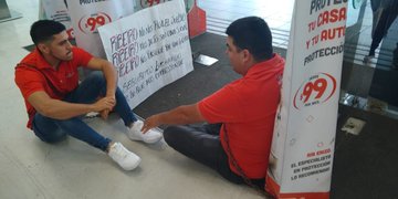 View image on Twitter