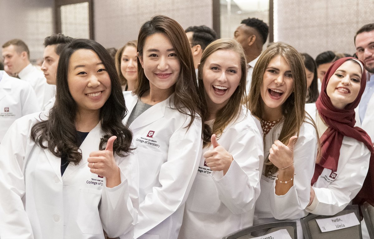 Texas A&M University on Twitter: "Gig 'em to our Aggie dentists who  celebrated their white coat ceremony at @TAMUdental this week! 👩‍⚕️👨‍⚕️  #tamu https://t.co/L56qjZgCQH" / Twitter