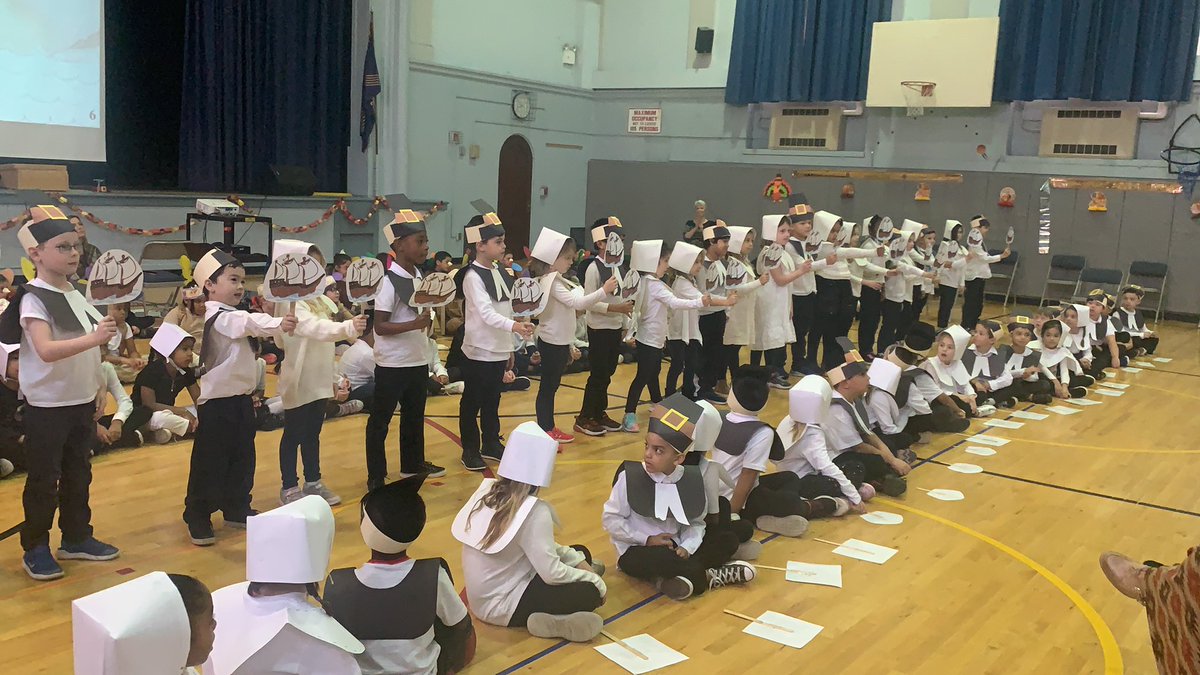 5thAveSchool's tweet photo. 1st grade performing for their friends! #ThanksgivingShow #ourschoolswimstogether @BayShoreSchools @BayShorePR https://t.co/bSvwFEYbUl