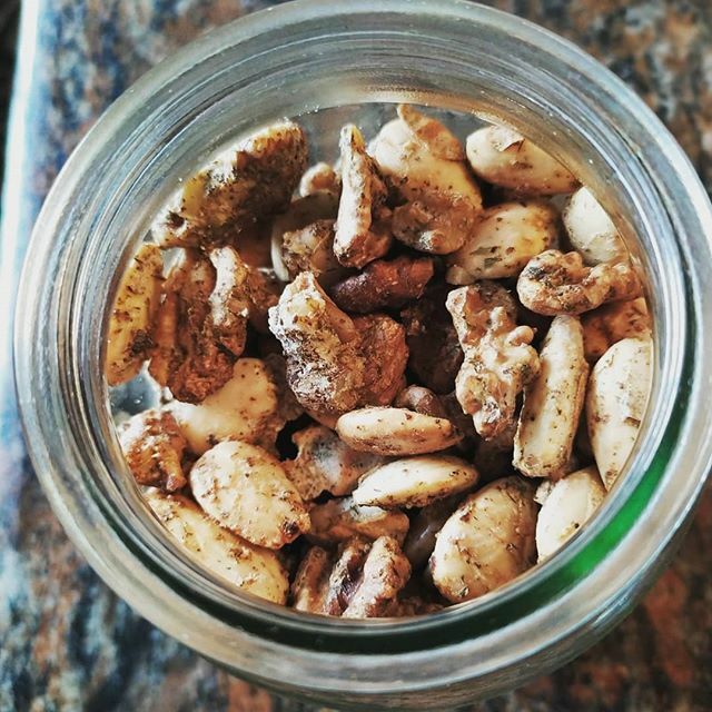 CavemanTorie's tweet photo. I finally found a use for the #sumac that I got from @seasonedpioneers ! 
Found a #recipe for Dill Pickle Almonds on @asweetlifediabetes and, as per usual, didn't have all ingredients. So used #walnuts and some #almonds. Also didn't have the citric acid … https://t.co/Wbszbm6Eou https://t.co/oP5cOH6k2S