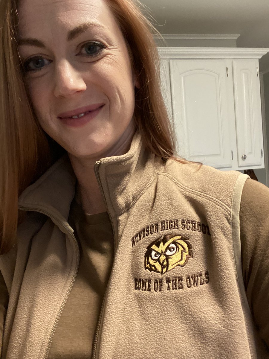 EDorseyWHS's tweet photo. Excited to check out @MineralAreaCC today for the first time! (Repping windsor of course!) #GoOwls https://t.co/zWg4UzLL70