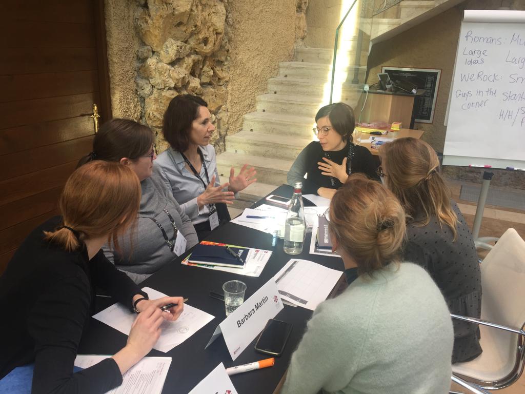 EFMDNews's tweet photo. @mmoragianis from @ALBA_edu leads a session on #recruiter #relations at the #CareerDevInstitute and shares best practices on how to support recruiters’ hiring needs, while #leveraging #connections through school’s #corporate relations department.
@Highered_org #EFMDProfDev https://t.co/rQZ17V0LOj