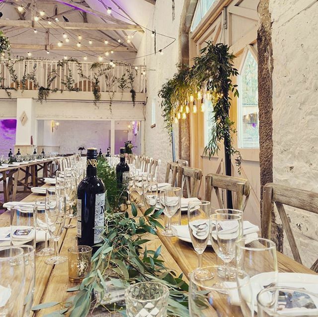Foliage heaven by @millydaveyflowers for this charmingly rustic wedding ... for more wedding inspiration make sure you book your tickets to our Wedding Open day on the 5th January... link on the website ~ we can’t wait to see you there along with all our… ift.tt/2qsctE7