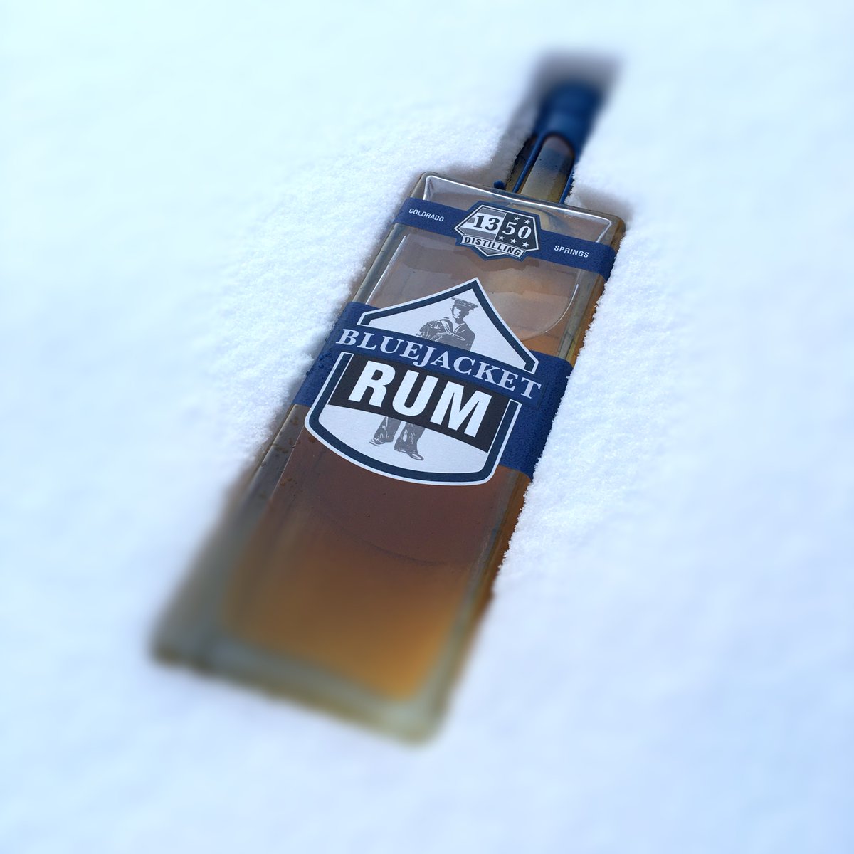 1350distilling's tweet photo. Don't be a cold guest this Thanksgiving. Come prepared with a bottle of Blue Jacket Rum, Guardian Bourbon, or Minuteman Vodka for your host. Bottles available for sale at our HQ - 520 E. Pikes Peak Ave or check on our website for where you can find us around town #1350spirit https://t.co/xuTrwdH3kv