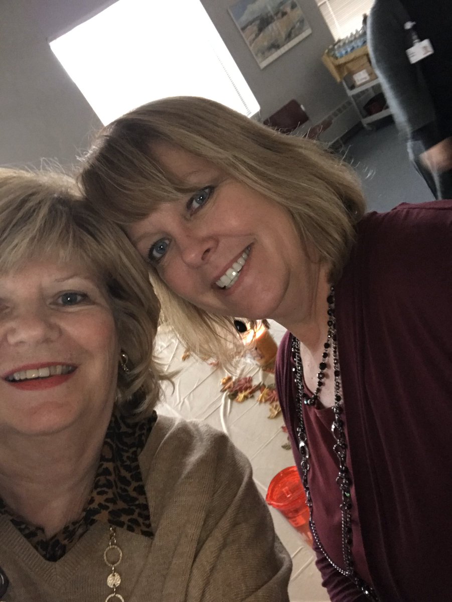 lod0501's tweet photo. I am truly Thankful  for such an awesome team ! They do such great work and are such a committed team !   #gratitude #caregiver #appreciation #cleclinnurses https://t.co/5dUHL5hIRg