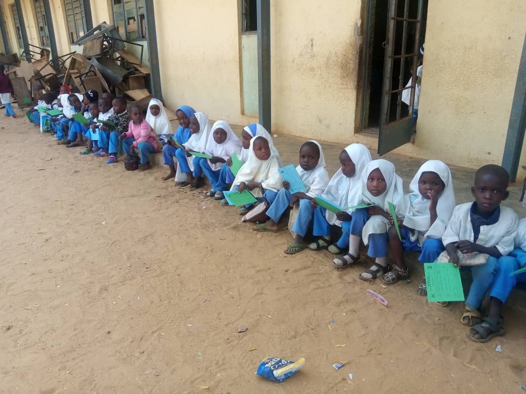 M_AdabaSoyemi's tweet photo. Eligible #school children wait their turn during the #measles &amp; #meningitis-A #immunization exercise at Unique Nursery/Primary school, #Ringim LGA In #Jigawa state
📸: ummu hussain 

#VaccinesWork 

@UNICEF_Nigeria @UNICEFC4D @UNICEF @pterigoid @NphcdaNG @RufusEshuchi @gavi https://t.co/l19kptiSl2
