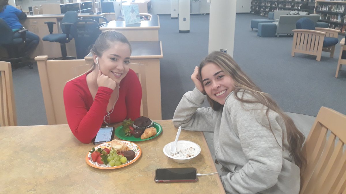 #ESOL kids enjoying #PrincipalsBrunch <a href="/AncloteSharks/">AHS Sharks</a> <a href="/pascoschools/">Pasco County Schools</a>