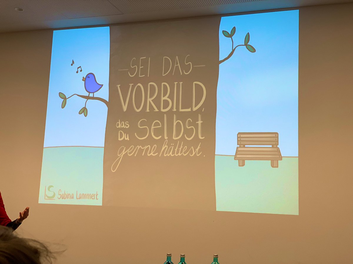 Sehr cooler Vortrag auf der #t4at von @SabinaLammert! Vielen Dank! „Sei das Vorbild das du selbst gerne hättest!“