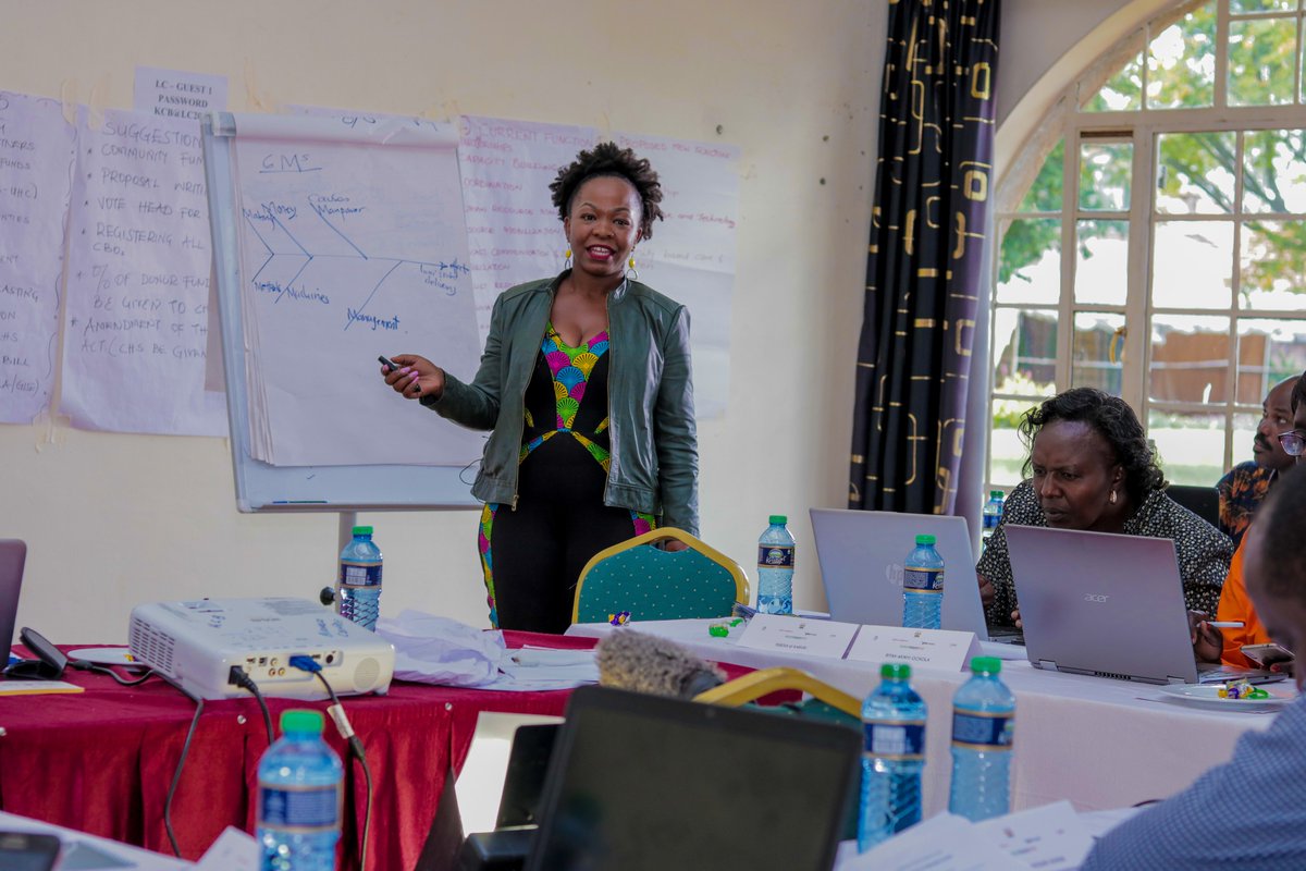 mdichip's tweet photo. Dr. Elizabeth Wala @lizwala from @Amref_Kenya giving a presentation on Universa Health Coverage (UHC). 'UHC should use a primary healthcare approach. UHC is not NHIF'
#CHSS2019 https://t.co/Iy9ypN4JTT
