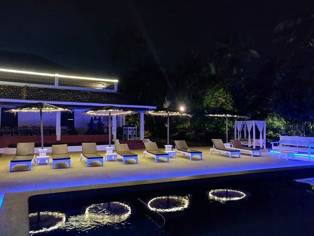 VillaAlinaGoa's tweet photo. Peaceful evenings at Villa Alina ❣️ #TakeASeat #HaveASip #EnjoyLife #TreatYourself https://t.co/ocCTZbiBxm https://t.co/sfXGVLQtdI
