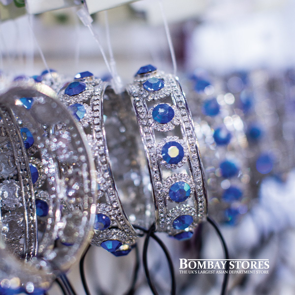 BombayStores's tweet photo. 👌 For the finishing touches .
.
.
.

#instajewelry #jewelrygram #instafashion #bangle #jewellery #fashionaccessory #bling #giftsforher #brilliant #luxurious #accesories #accessories #bangles #ilovejewelry #jewelryforsale #mixandmatch #accessoriesoftheday https://t.co/VKsnBL2OIU