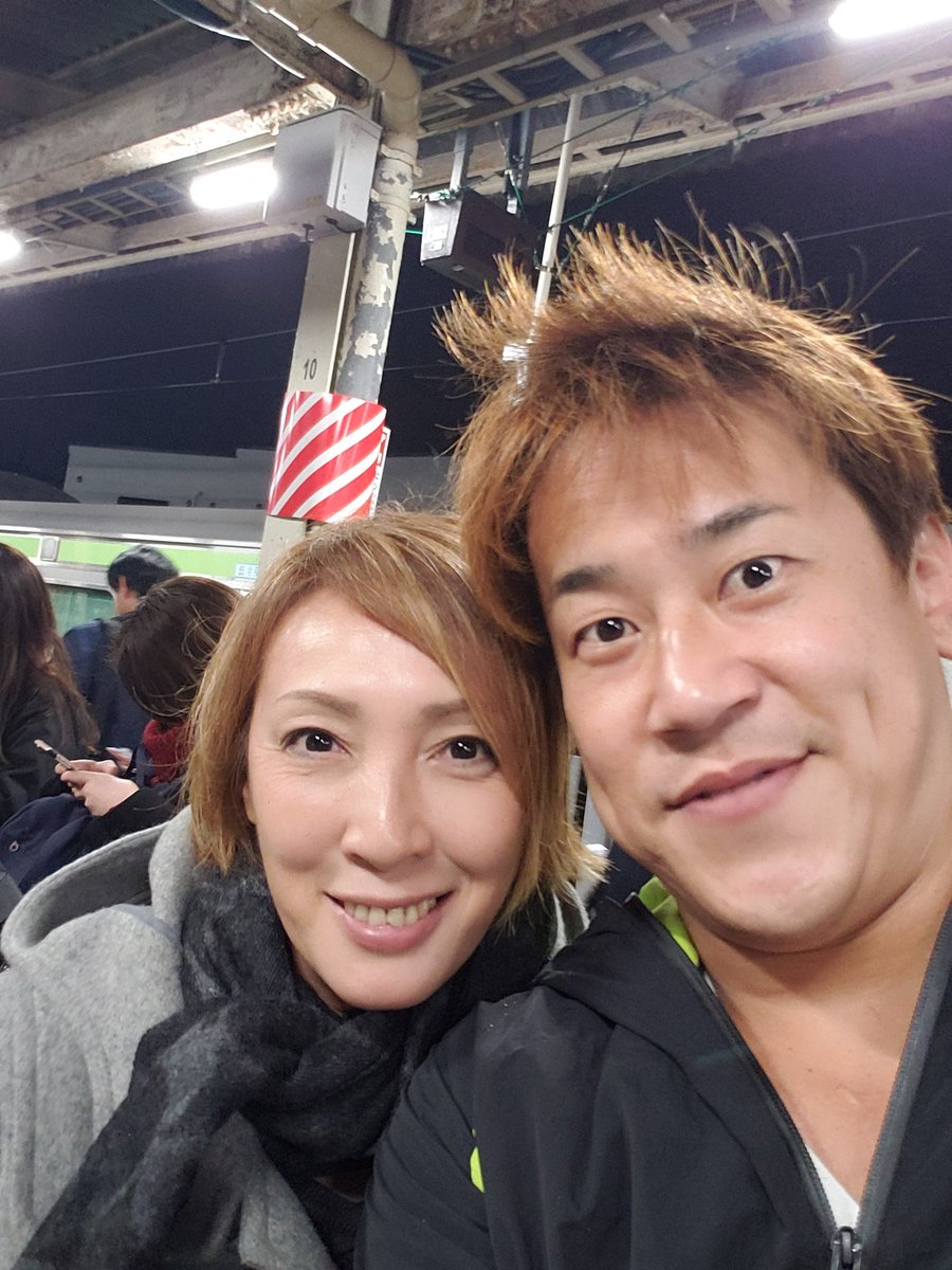 尾崎魔弓は結婚してる 相手はプロレスラー 子供がいるかも調査
