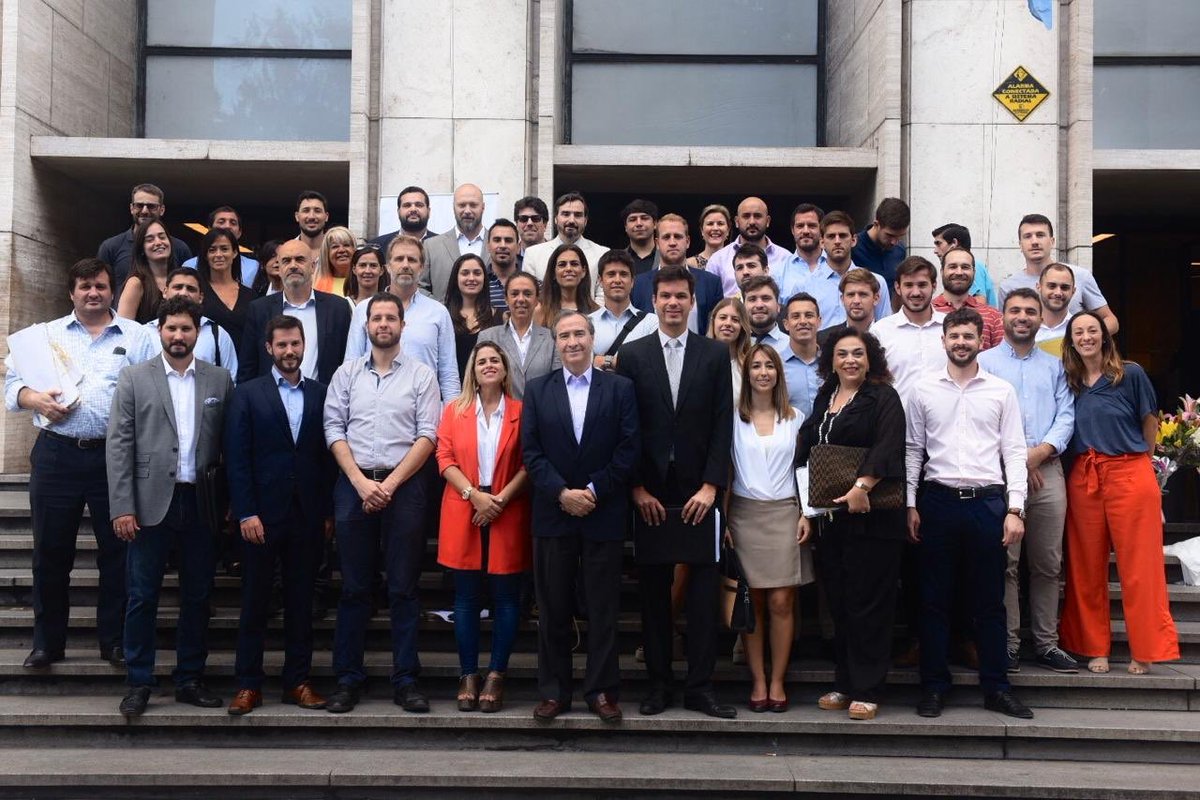 JuntosForo's tweet photo. PARA QUE EL COLEGIO VUELVA A LOS ABOGADOS.

Nos conocemos de tribunales, ambos queremos lo mismo. 
👉 “Un Colegio Al Servicio De Los Abogados”.

El viernes 6/12 votá ACCIÓN. La Única Lista Gremial. https://t.co/aEfRgsoOs8