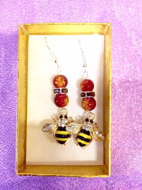 Want to start your weekend right ? <a href="/minimayhemhq/">MinatureMayhem</a> will be at hosting the <a href="/McrYouthMarket/">Mcr Youth Market</a> stall on the Manchester Christmas Markets in Piccadilly Gardens from Saturday 22nd Nov until Sunday 1st Dec ! 🎄🎄 Don't miss her !!! 😃😃