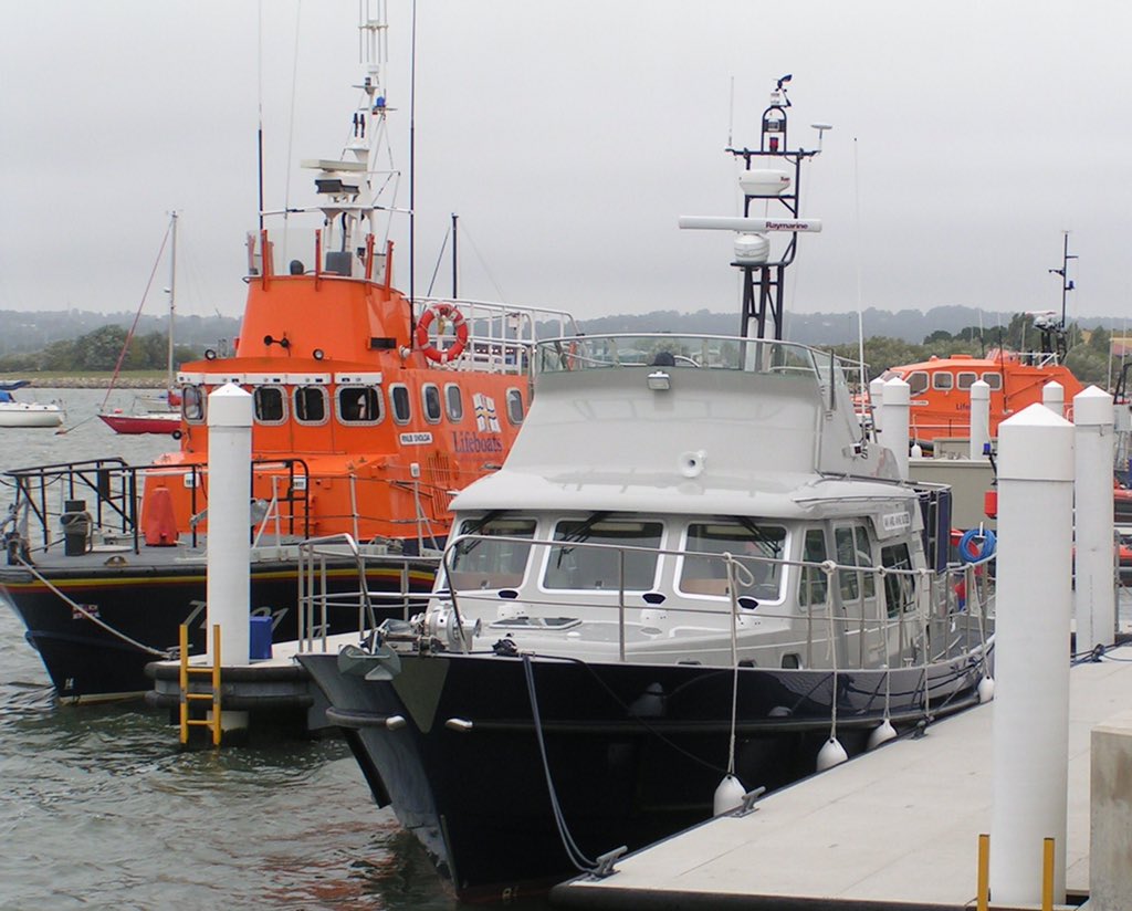 HardyMarine1's tweet photo. We’ve been digging through the archives! Proud to have built 2 Hardy 42’s as Crew Training Vessels for the @RNLI in 2006. #savinglivesatsea #rnli #Hardy42 #trainingvessel #charity #donate #volunteer #support https://t.co/CVZ2dSyUJP