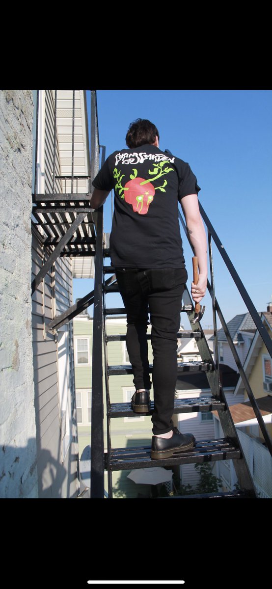grimgardenllc's tweet photo. Jersey Original Pocket Tees still available 💀👽🛸🌱 hit link in bio to order yours today and rep your home state with the tomato skull 🍅 💀 https://t.co/4gDbBBGg6u