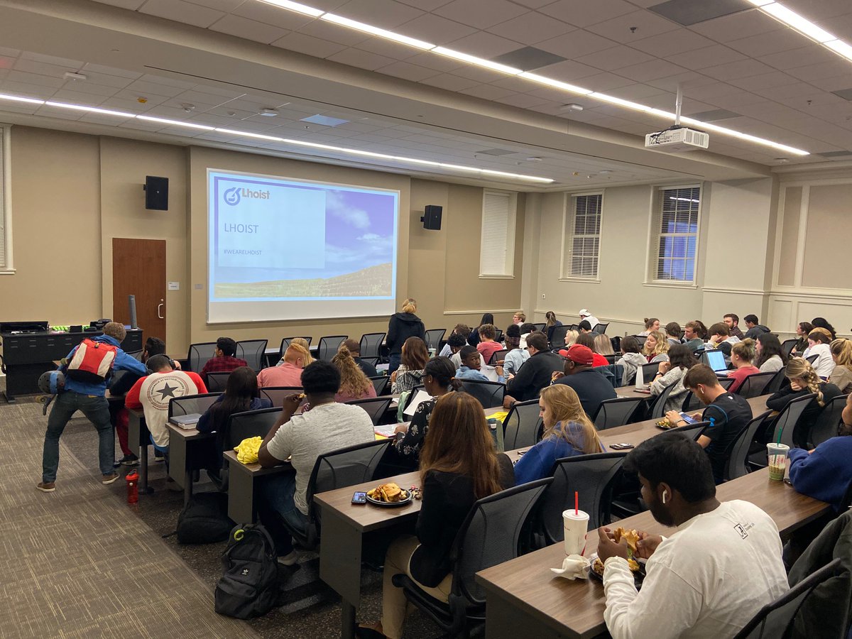 Last night general body meeting with special guests <a href="/lhoist/">L Hoist Alain</a>.north.america went amazing. Our NSBE members enjoyed there time with Lhoist by having the opportunity to speak with the recruiters one on one about resumes tips and job opportunities.