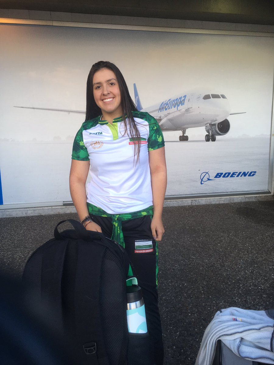 sofipalauwake's tweet image. Levantada desde las 4:30 Am , esqui empieza alas 6:00-10:00 !ayer prácticas , difícil en el mar ! Feliz x representar mi departamento ! Mañana con toda ! @IndeportesAnt @bolivar_2019 @MinDeporteCol @elcolombiano @OlimpicoCol @PanamSports