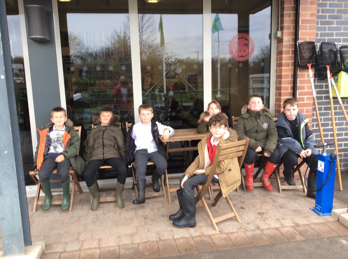 MIssBai69392016's tweet photo. #year4 #healthandwellbeing #ourlocalenvironment. Yet another fabulous afternoon on the canal. @stjs_staveley @cctrust https://t.co/TWO22Nwjdj