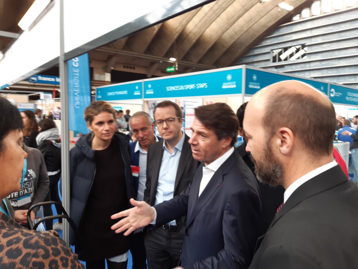 Inauguration du salon ⁦<a href="/letudiant/">l'Etudiant</a>⁩ de Nice. Merci à tous nos partenaires et aux exposants qui vont se mobiliser pendant ces 2 jours pour aider les jeunes à choisir leur orientation ⁦⁦<a href="/AcademieNice/">Académie de Nice</a>⁩ ⁦⁦<a href="/VilledeNice/">Ville de Nice</a>⁩ ⁦⁦@Univ_Nice⁩