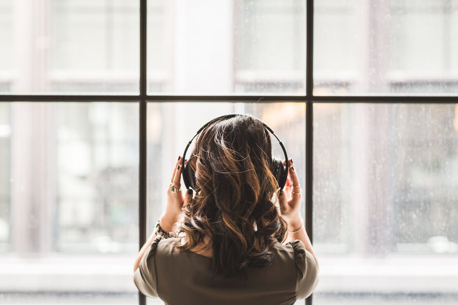 EnvisionVideoNJ's tweet image. Do you have a recorded message from a loved one that you listen to often? 

We specialize in #AudioConversion services that will ensure your precious memories are there to listen to whenever the mood takes you: bit.ly/2pcGneJ

#EnvisionVideoServices #PreserveYourMemories