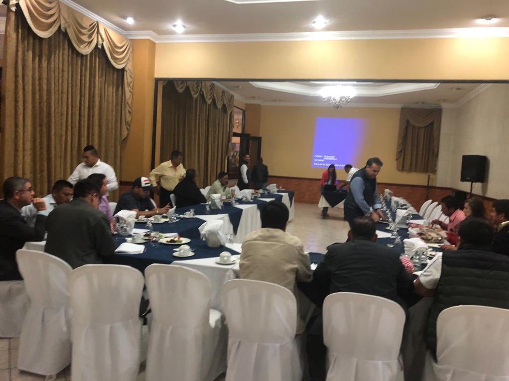 EdwinEscobarGT's tweet photo. Ya estoy en Huehuetenango muy motivado de iniciar mi gira como presidente de @ANAM_Guatemala este día visitare Huehuetenango y Totonicapán, abordando temas con autoridades municipales sobre transición en las comunas y poder local a través del municipalismo. #PoderLocalAnam #Anam https://t.co/WyeAvRkKL5