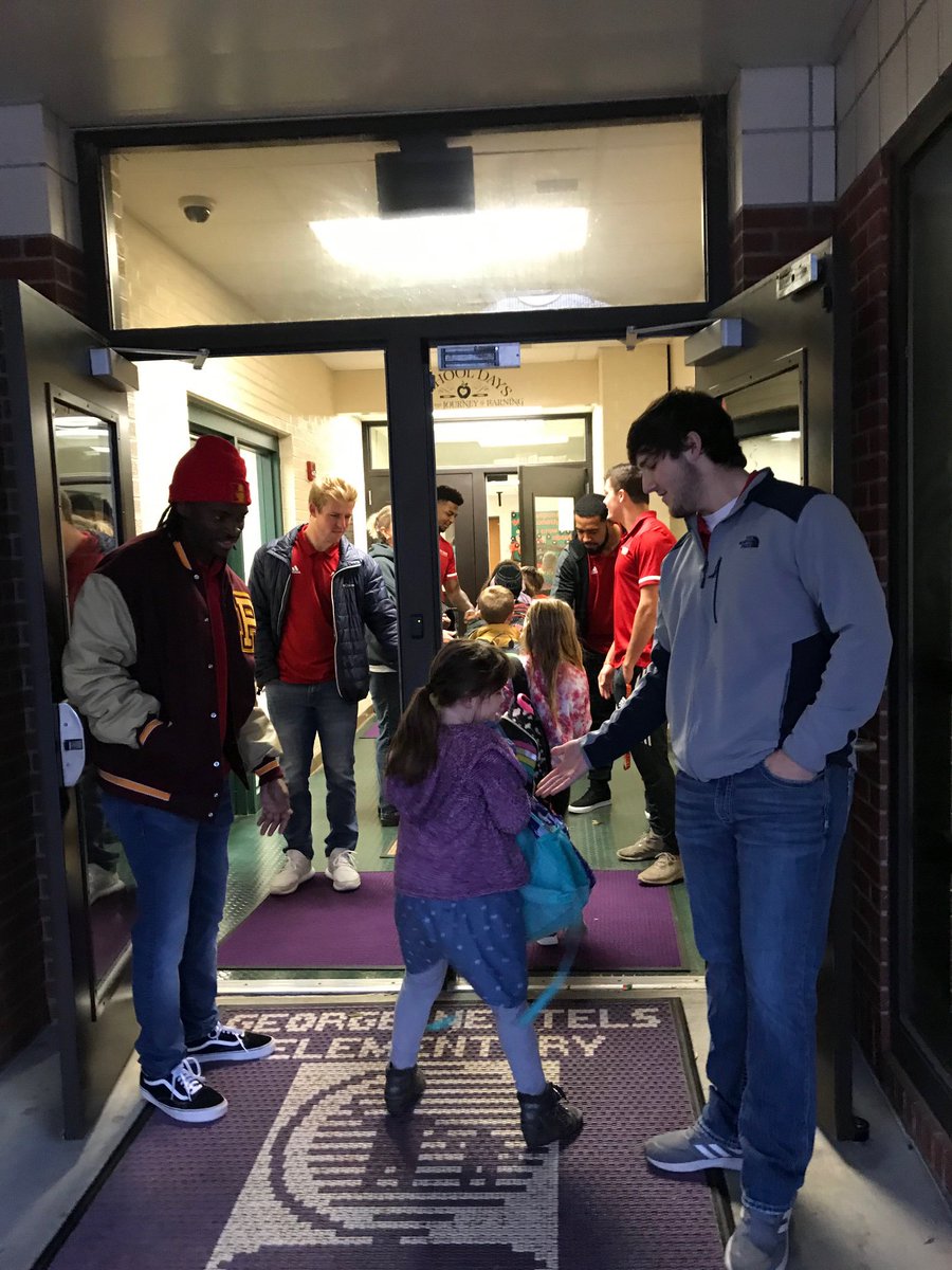 PittStGorillas's tweet photo. No better way to start a Friday!

Thank you to George Nettels Elementary for letting some of our football student-athletes come out and visit this morning!
#GorillaNation #BeAGorilla https://t.co/x81L7MtIiE