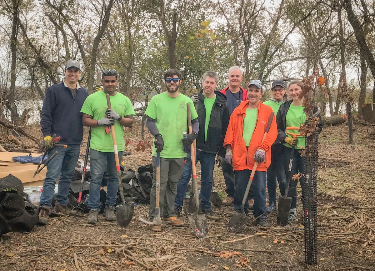 RiverfrontNorth's tweet photo. #FBF to last week when our friends from @PECOconnect helped us plant an impressive 54 trees 🌳🌳along the river at #PennypackOnTheDelaware! Thanks for all of your hard work. 

#treephilly #greenphilly #delawareriver #northeastphilly #myphillywaterfront #phillynews https://t.co/XfJldsKriv