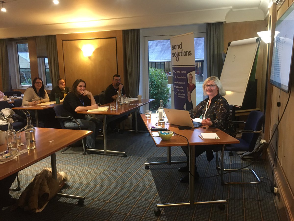 Having a great time in workshops at #DecodingSpLD #dyslexia #conference <a href="/ArranDyslexia/">Arran Smith</a> @DyslexiaBlogger <a href="/RInghamUSL/">Rachel Ingham</a>