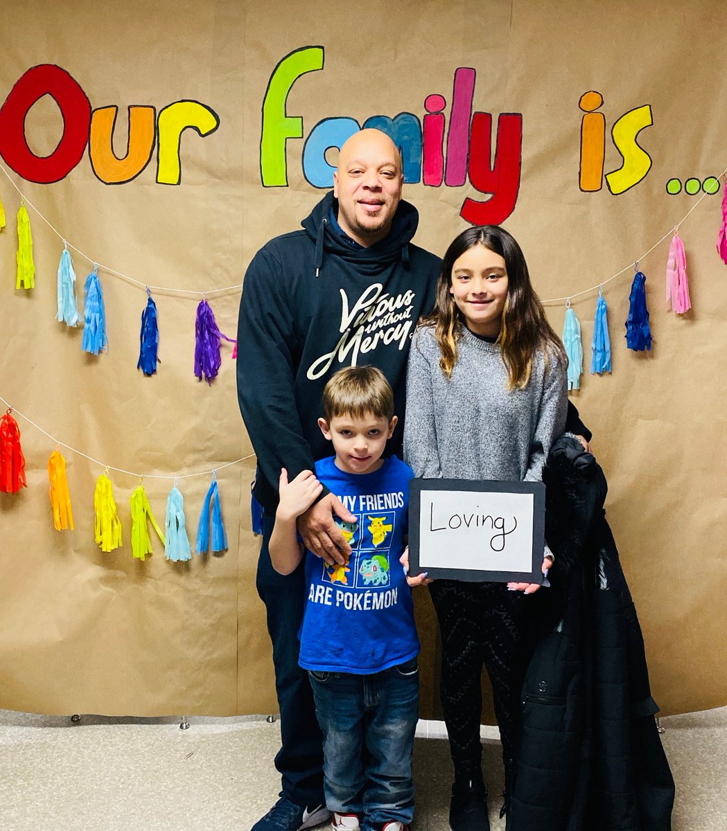 PullmanElem's tweet photo. A big THANK YOU to the over 500 people who attended our annual Turkey Dinner last night, it was a fun celebration of our wonderful school community! https://t.co/T0KHqrcdMQ