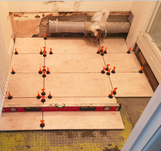 plumbinglocal's tweet photo. Prepping a floor and tiling for a customer in #Isleworth https://t.co/QisgLaTf7o