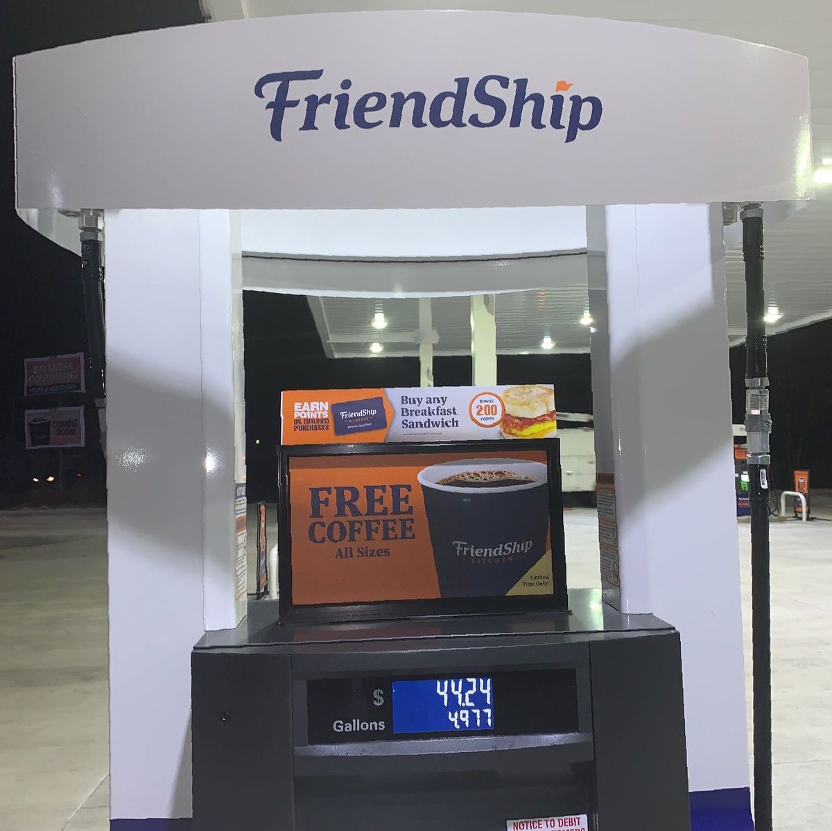 CStoreDecisions's tweet photo. CStore Decisions was in attendance at the pre-opening event for Friendship Stores new store in Sandusky, Ohio, which opens to the public today. 

The new store features a proprietary FriendShip Kitchen restaurant and offers FriendShip Fuel. Stop by and check it out! https://t.co/HHPAbExhr9