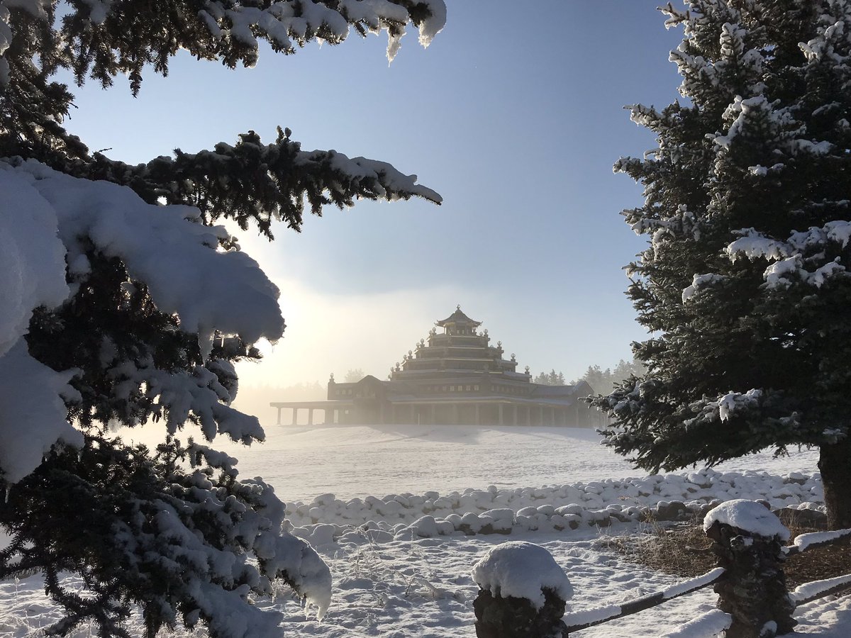 IKRCGrandCanyon's tweet photo. Magical morning at the IKRC! Getting ready for a profound 5 days on the beautiful practice of ‘Blissful Path’ with Deputy Spiritual Director, Gen-la Kelsang Jampa. #ikrcgrandcanyon #winter #snow #blissfulpath #tantra #course #retreat #meditation #quickpath https://t.co/5k2zWWvgBr