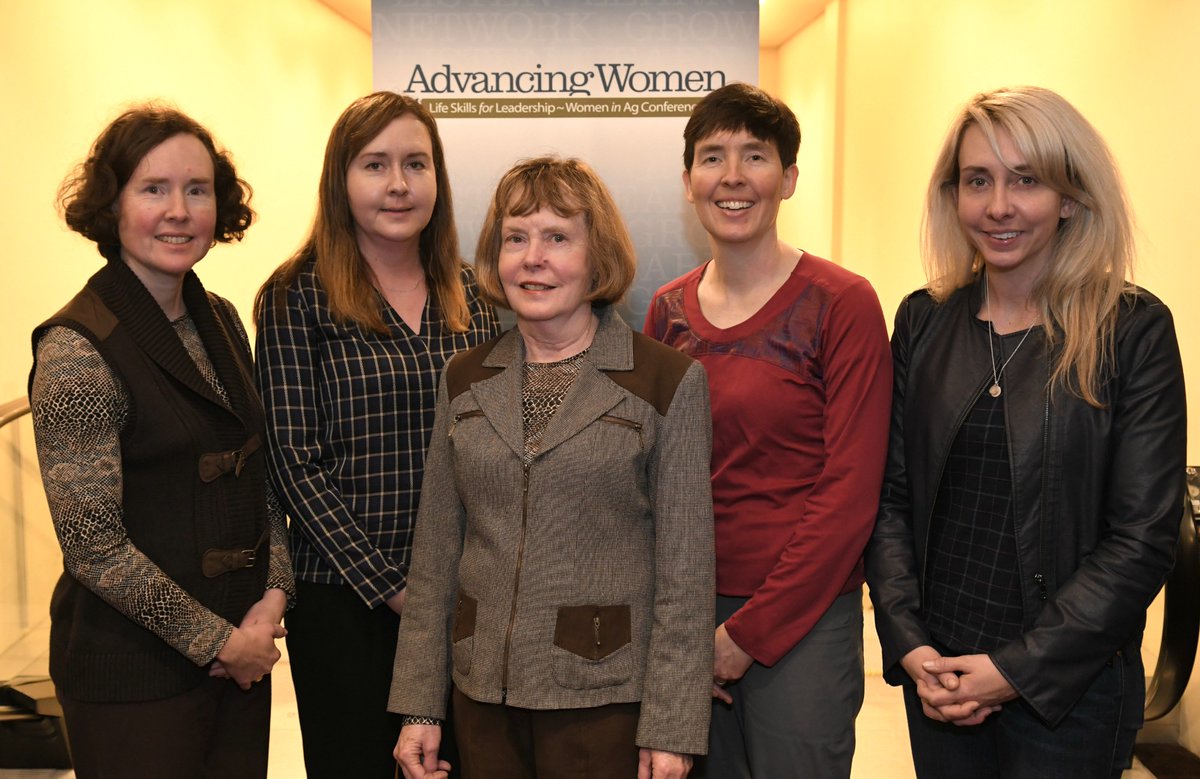 advancing_women's tweet photo. So many amazing moments at our recent conference for #womeninAG, including seeing this family attend together. Four sisters and their mom enjoyed their time in Niagara Falls at #AWCA2019!
#womeninAG https://t.co/31qXhpFTLk
