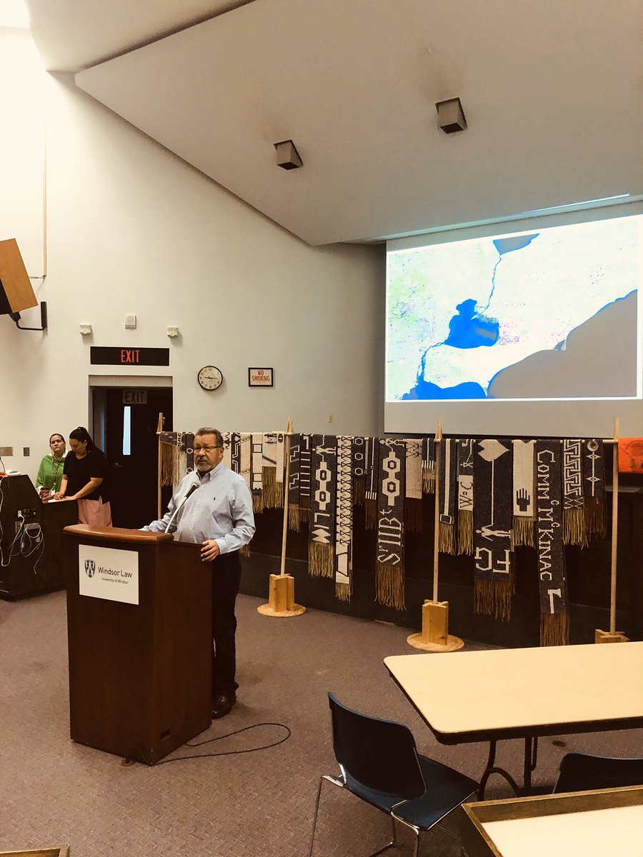WindsorLawILS's tweet photo. @WindsorLaw Indigenous Legal Orders discussing treaties and Wampum Belt teachings with Dean Jacobs, Brian Charles and Jamie Jacobs ✊🏽✊🏽 https://t.co/vYsBPVxyiA