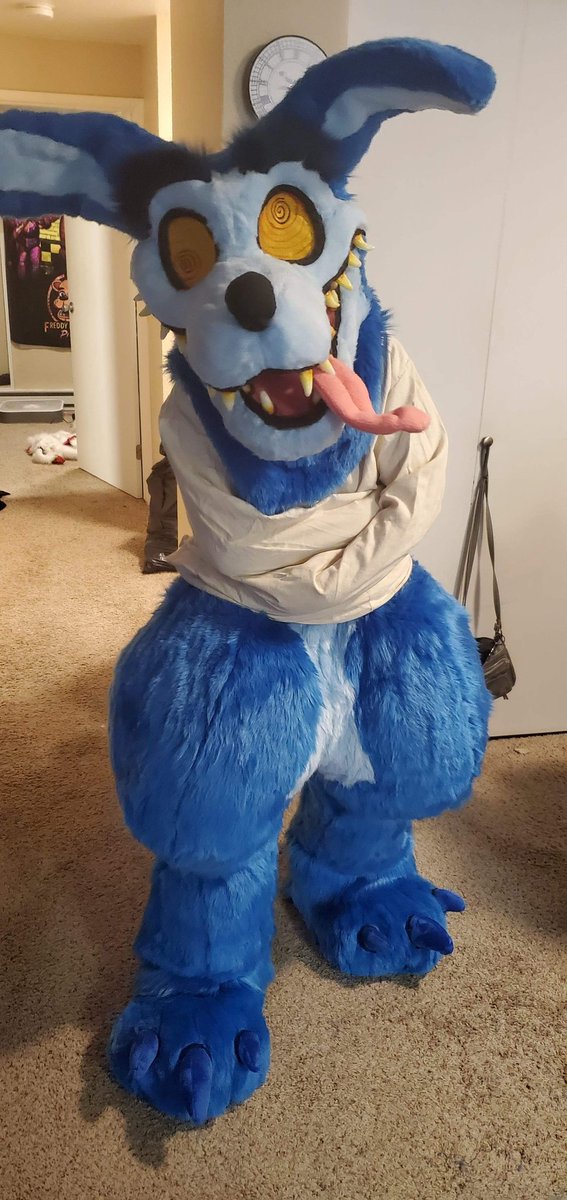 Finished my Ripper Roo yesturday!!! I'm so proud of how he came out amd I'm super excited to wear him today at #Anthronorthwest 

#Ripperroo #ripperroocosplay #cosplay #CrashBandicoot #CrashBandicootcosplay