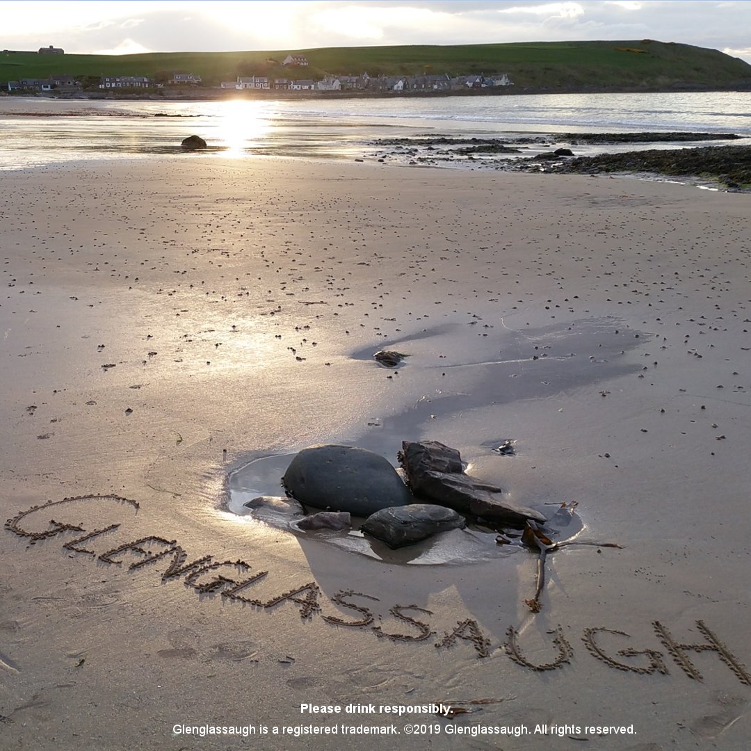 While daylight time gets shorter at Glenglassaugh during the winter months, we still get the odd coastal sunset to enjoy on Sandend Bay. 
#Glenglassaugh #SingleMalt #Whisky