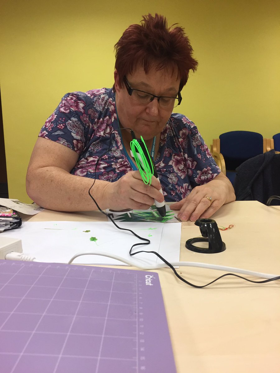 GHDDigiteam's tweet image. Out Helen giving the 3D pens a try @GatesheadLibs #BlaydonLibrary