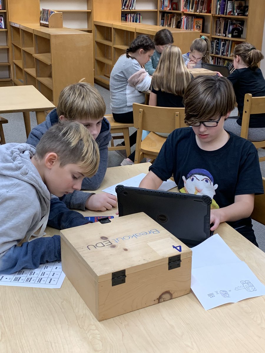 JenniferBano3's tweet photo. @SASD_IV Team Olympia Using their problem-solving and teamwork skills to crack open Egyptian themed break out boxes today! https://t.co/NRRxUuae8X