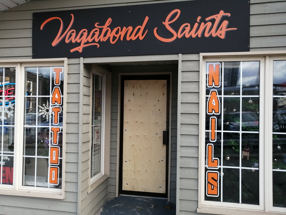 CameronKroetsch's tweet photo. Out and about downtown today? Consider going by to support @HamIntlVillage businesses that have been broken into this week. FTR, owners and staff seemed ok (mostly because of the love shown by the #Ward2 community). #HamOnt @vintagesoulgeek @CafeOranjeHam @Vagabondsaints https://t.co/DhTfTtQfFT