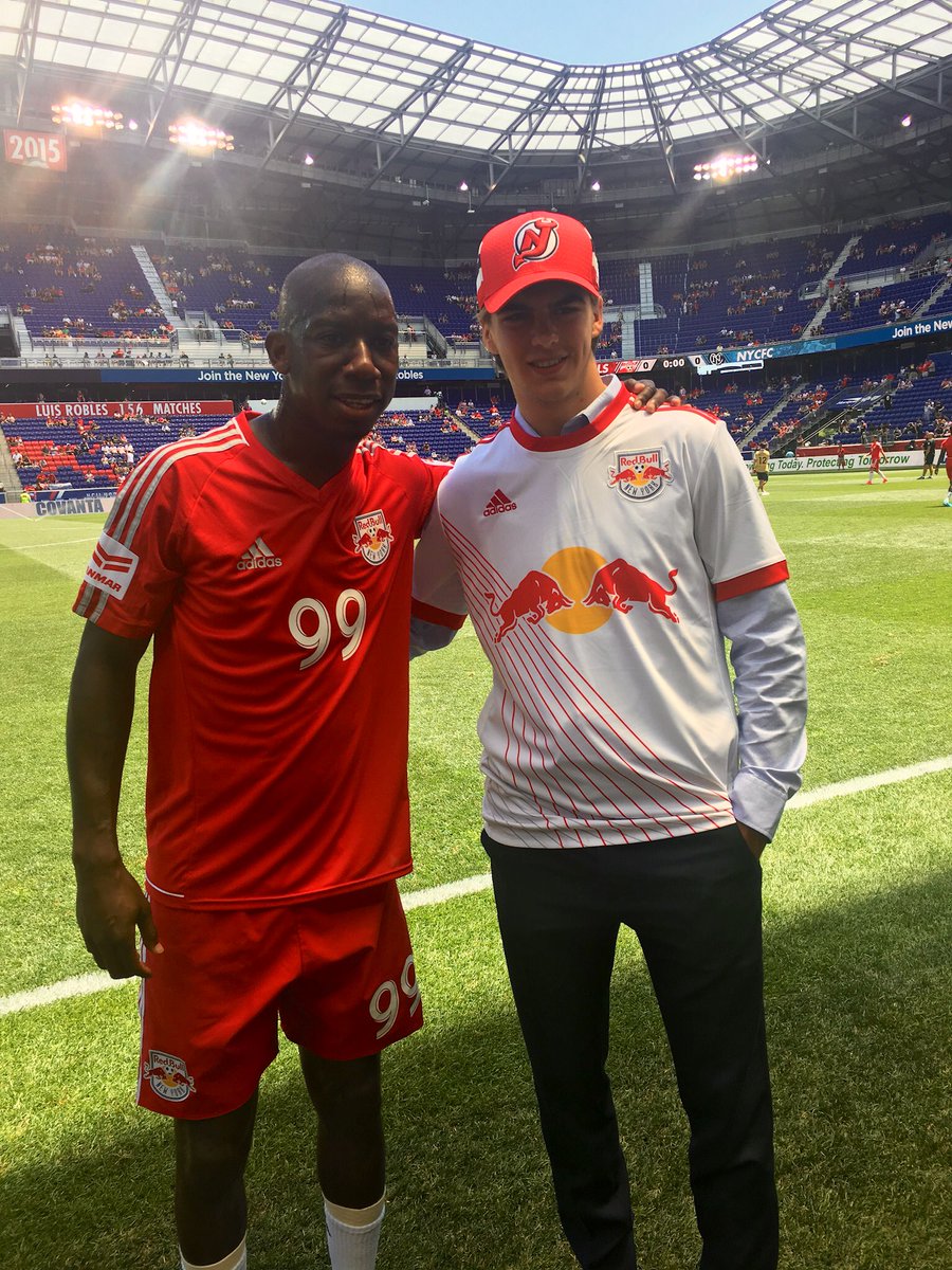 whitelaw827's tweet photo. BWP deserved a far greater send off than heβs received so far. Brad has goals galore left in those boots. Hoping he flourishes in a system that maximizes his strengths w/ less taxation on his body & goes out as he sees fit. Heβs the most selfless super βοΈ Iβve ever met. #twonines https://t.co/Ydoj2L7AjG