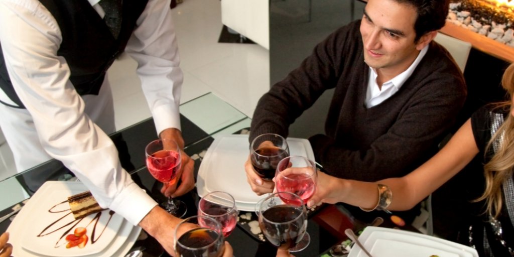 EcoGenCleaners's tweet image. Cleanliness is an important factor for restaurant goers. Find out what turns customers away.  buff.ly/35pLEjx  #EcoGenClean