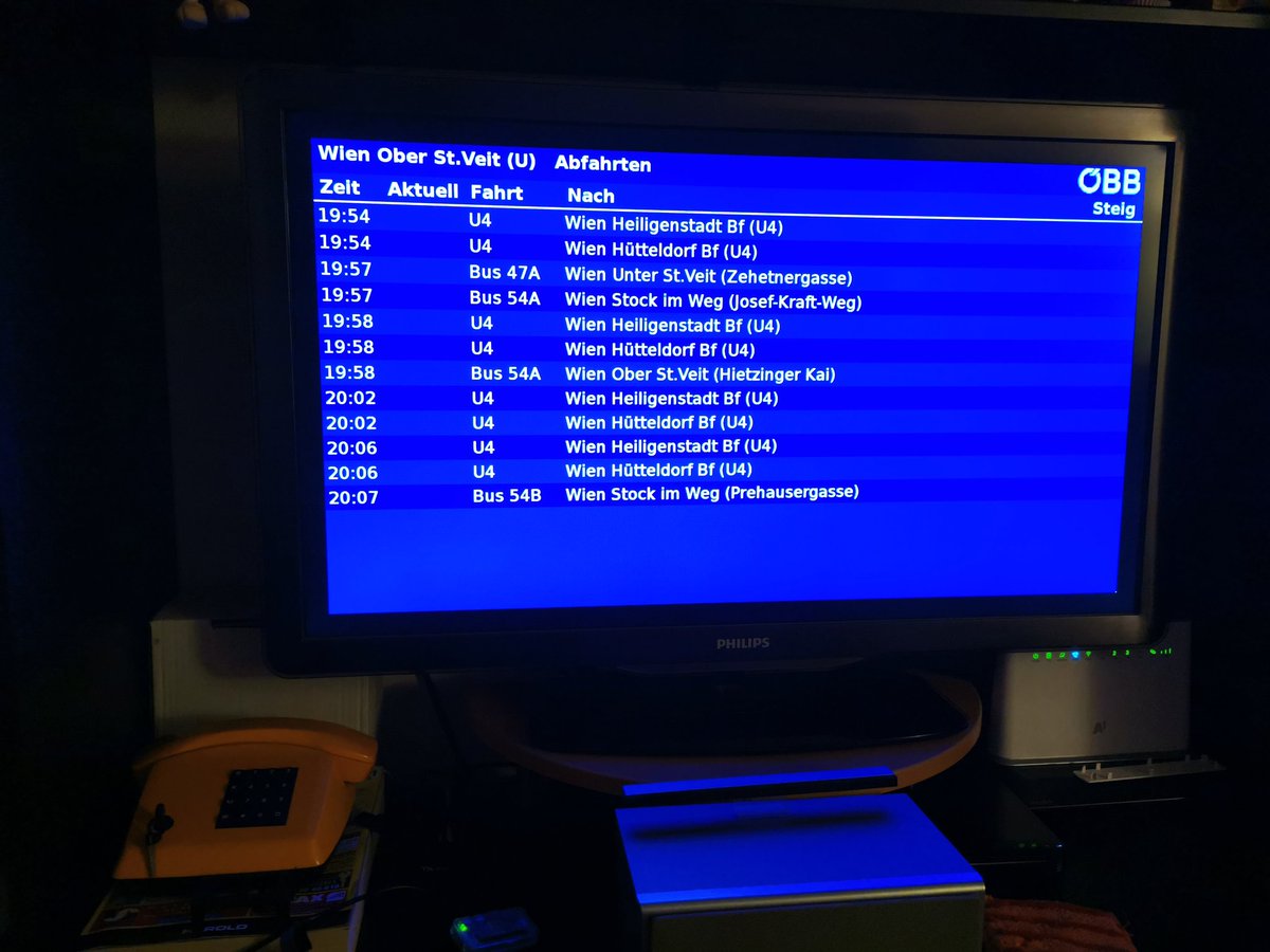 ch_wolf's tweet photo. Creating my own automatic "Abfahrtsmonitor" with the help of a small friend. #öbb #wienerlinien #u4 #raspberryzero https://t.co/z8ltY4FssU